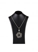 Dantel Çiçek Kolye